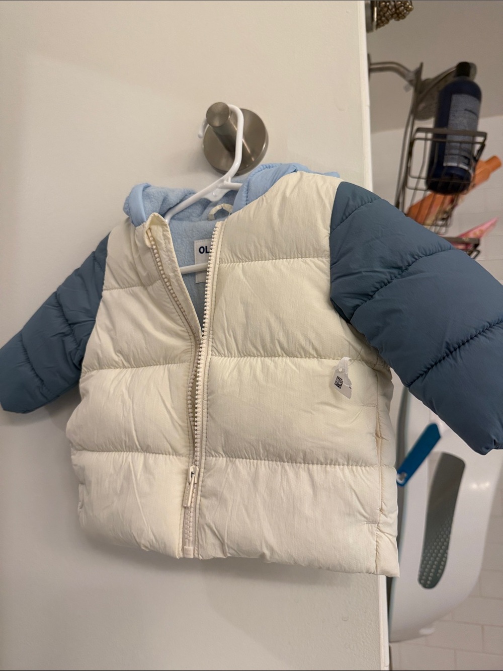 Old Navy Two-Tone Puffer Jacket in Cream and Blue